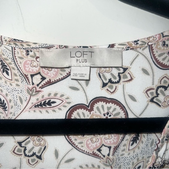 Loft Cream Paisley Long Sleeve Blouse - Picture 3 of 6
